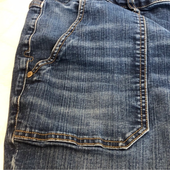 Torrid Feel the Fit Mid Rise Skinny Button Fly Stretch Denim Jeans Plus 26R - Picture 3 of 4